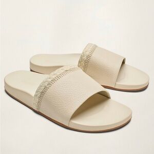 Olukai Pakea Slides